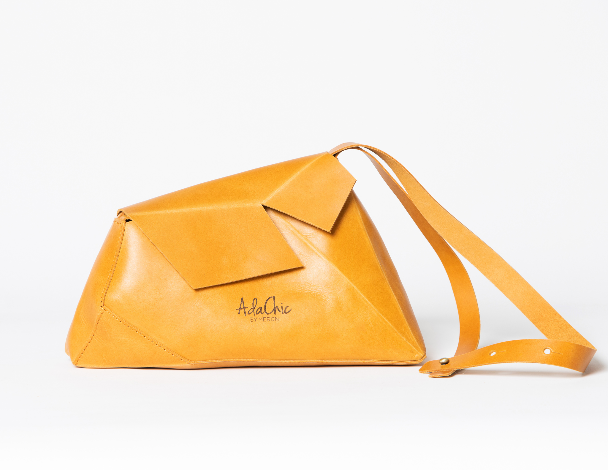 Ada Imani Side Clutch / Crossbody